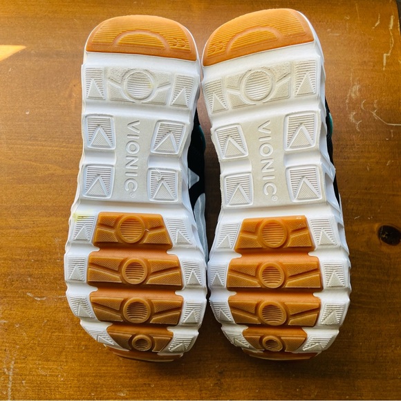 Vionic Fortune Women’s Walking Sneakers White/Black Med Width Size 7 - Picture 6 of 11